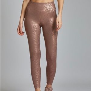 NEW with tags Noli Rose Gloss Legging - Size Small